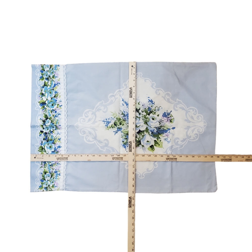 Vintage Cannon Royal Family 70s Blue Rose Floral Standard Pillowcase Eyelet Trim - Picture 3 of 5